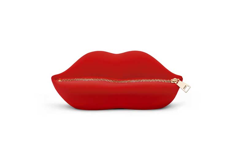 Moschino kisses Gufram fashion home design 1dic17 5