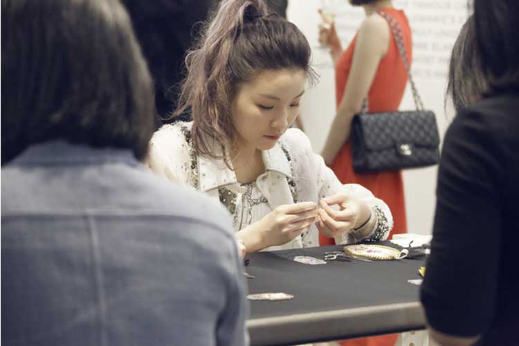 Savoir faire Chanel in mostra a Seoul27lug17 3